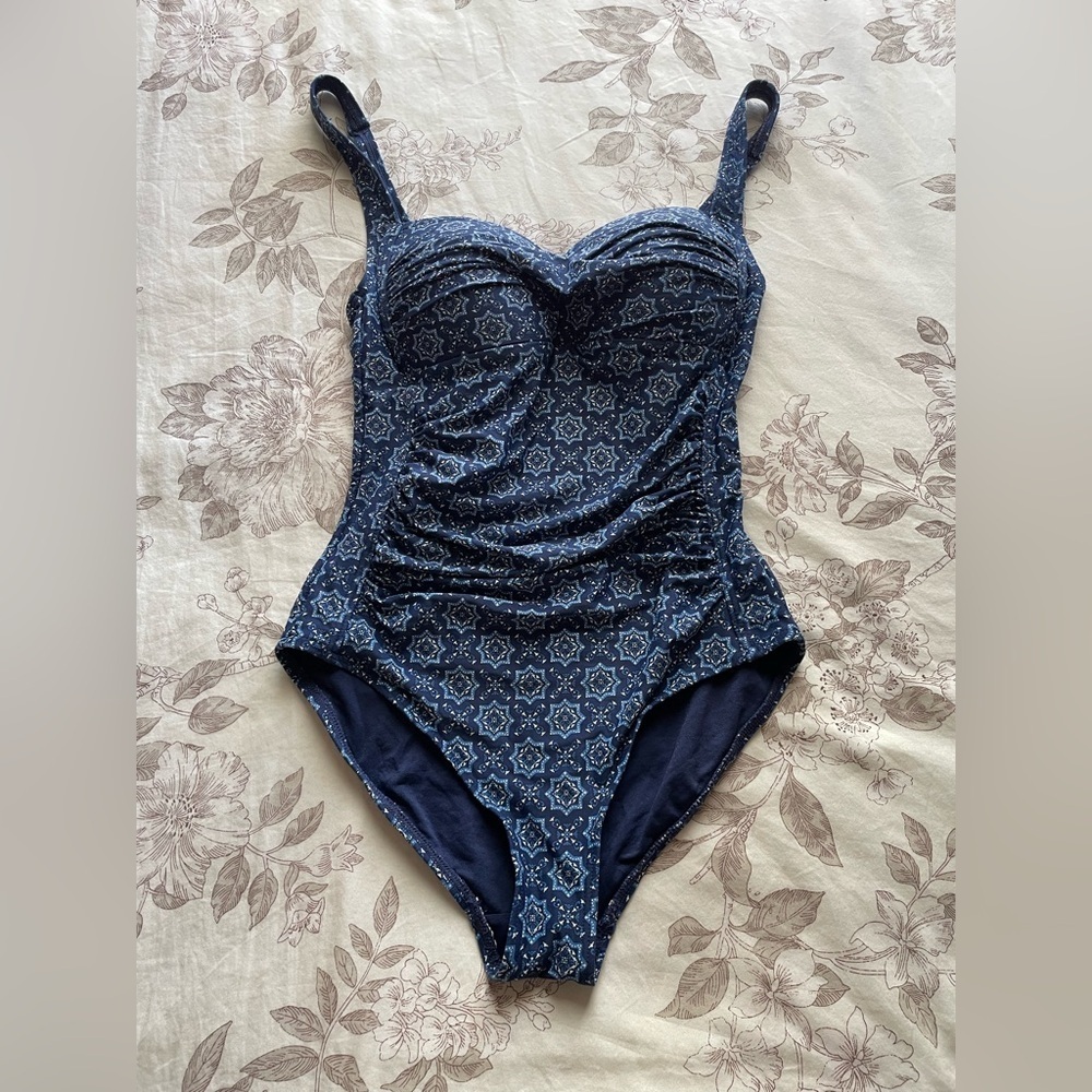 Niptuck Swim Joanne Blue Ruched One‎ Piece 10 Shaping Smoothing Beach Vacation